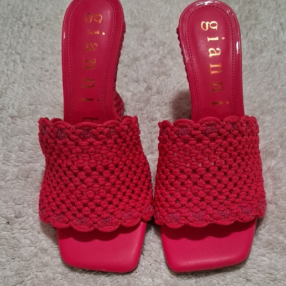 Gianni Bini Vibrant Pink Woven Heels - Picture 8 of 12